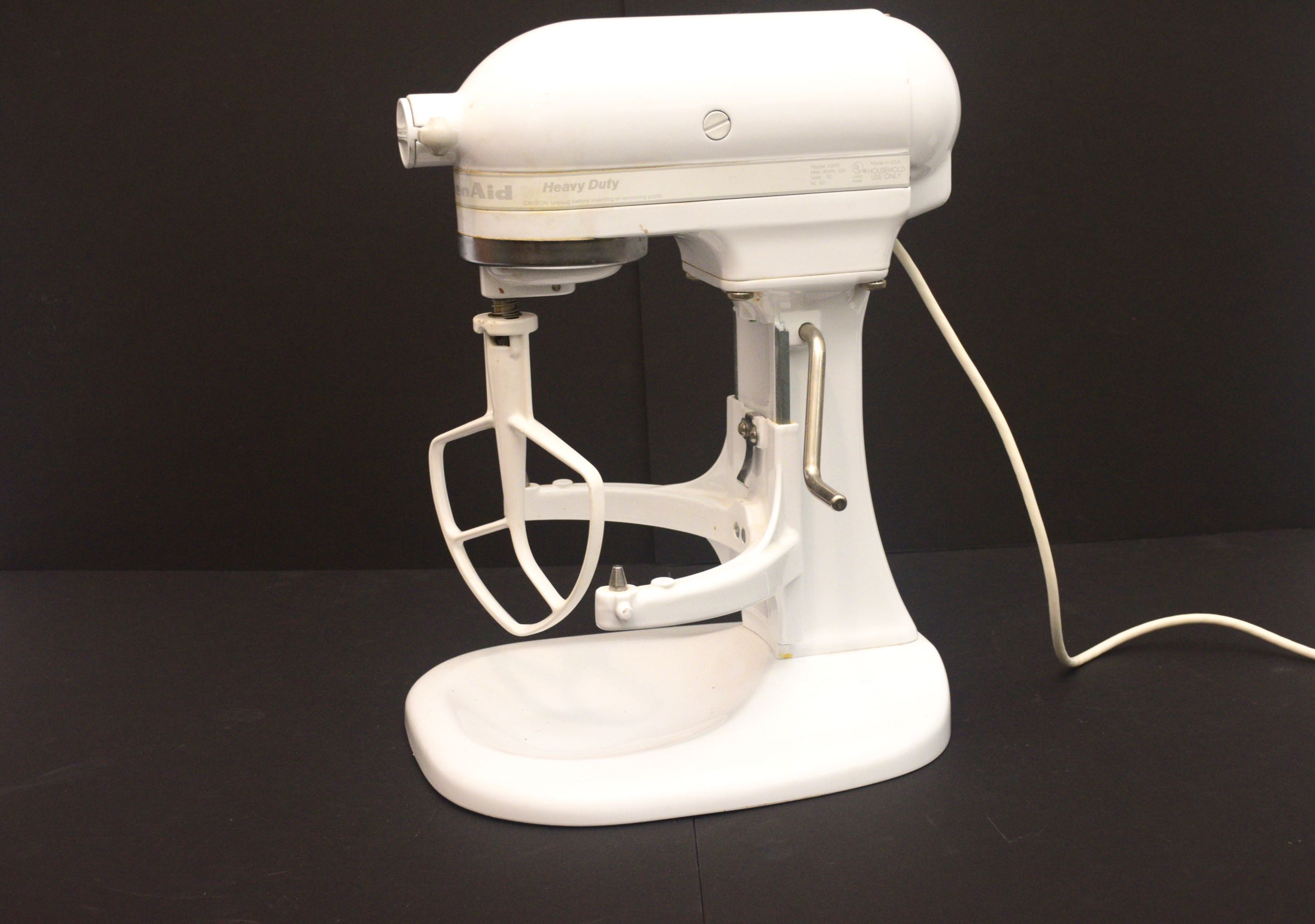 Kitchenaid Heavy Duty Stand Mixer Model KSM5 in White EBTH